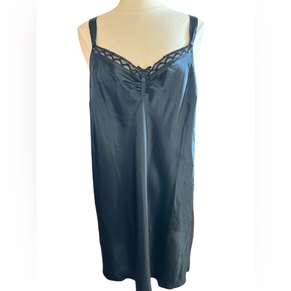 Morgan Taylor Black Satin Chemise Slip dress/nightgown with Lace Detail size 2X